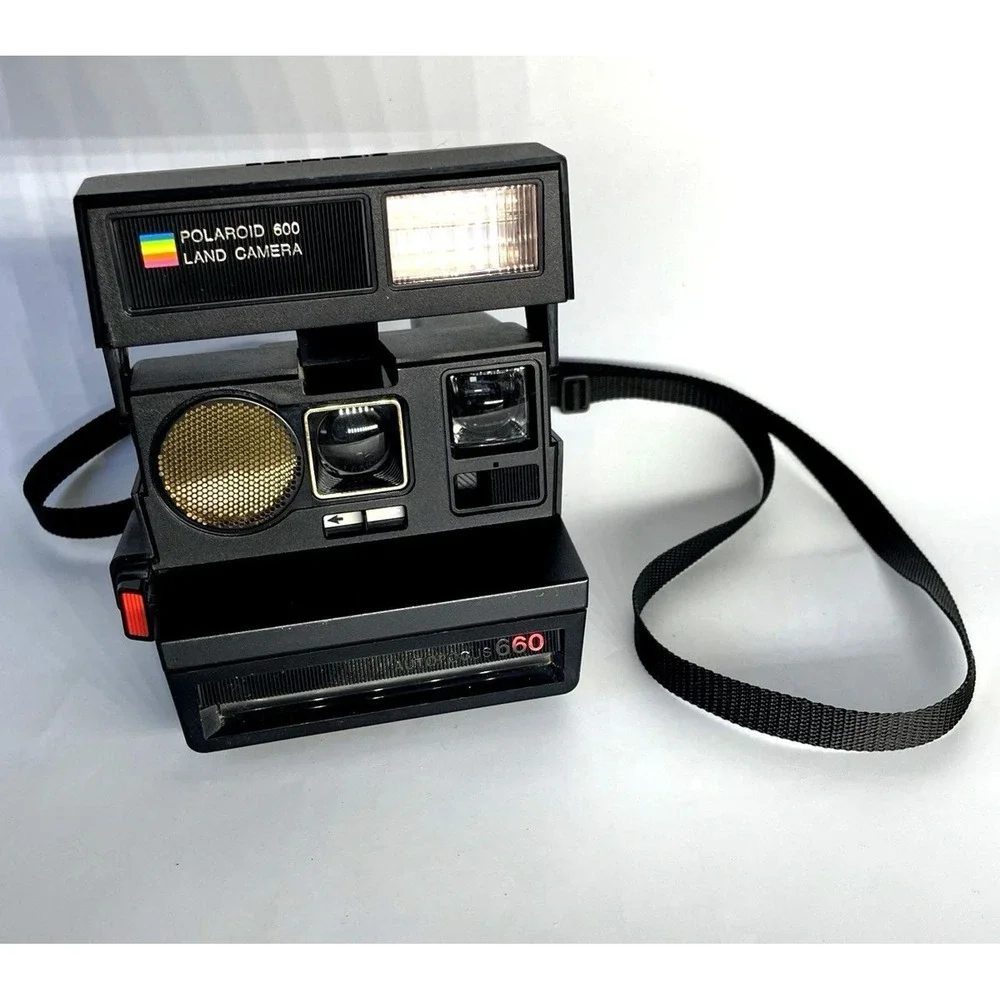 Polaroid 600 Land Camera Sun Autofocus 660 w/ Strap UNTESTED